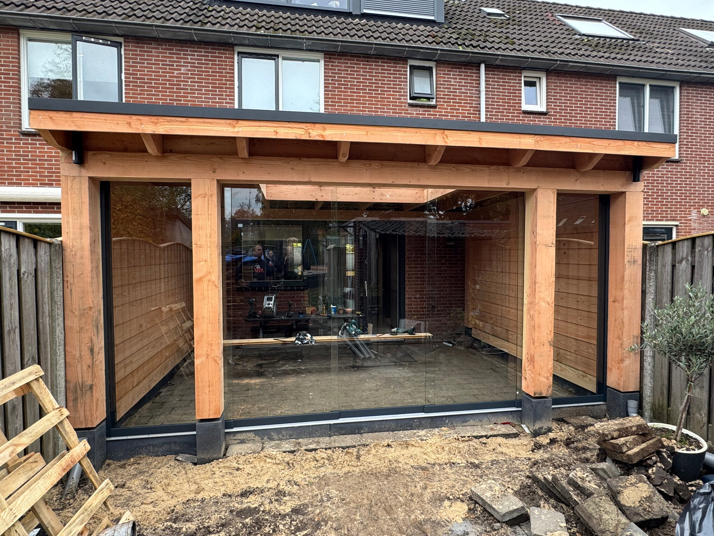 Douglas overkapping excellent