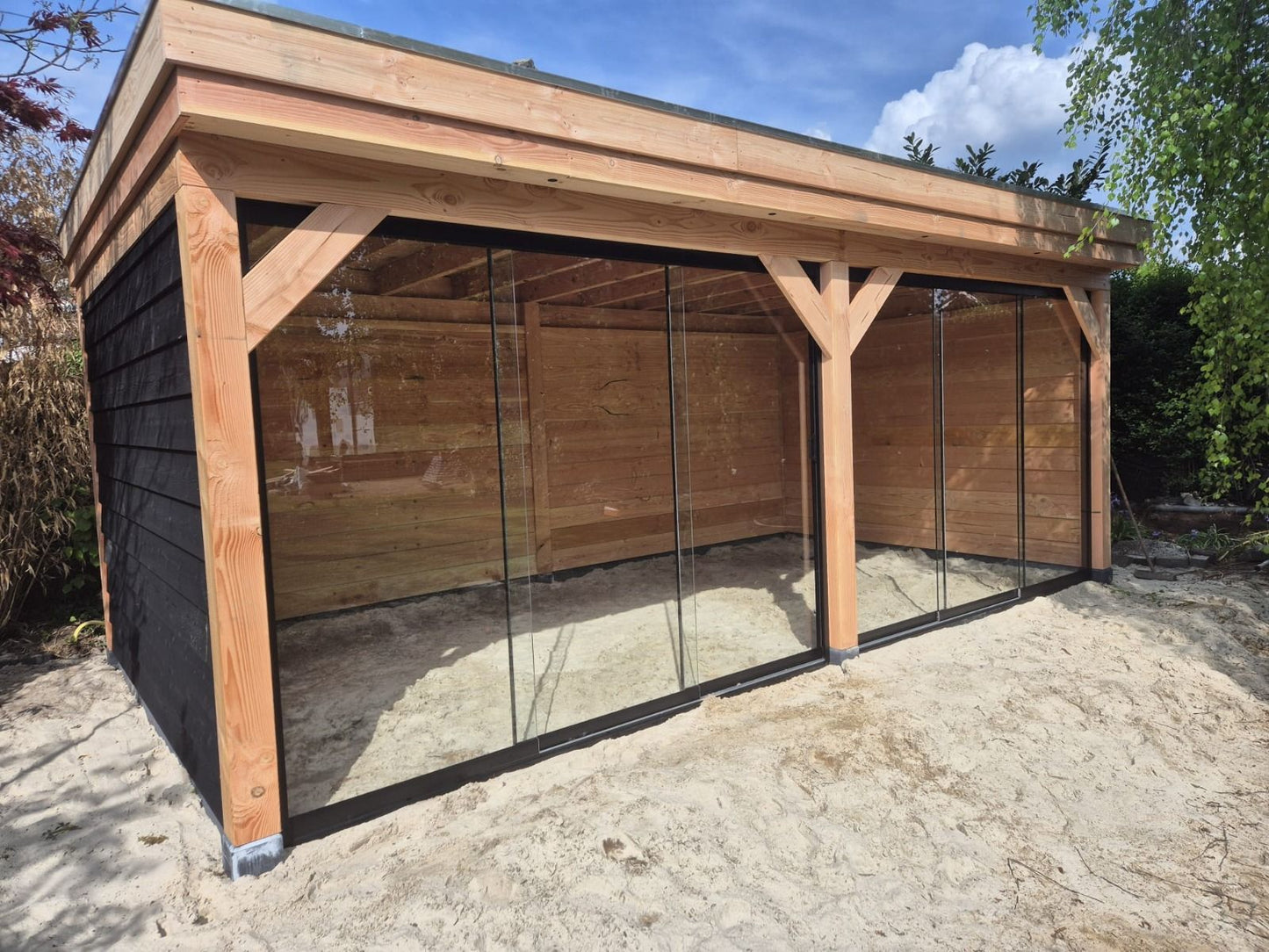 Douglas overkapping excellent